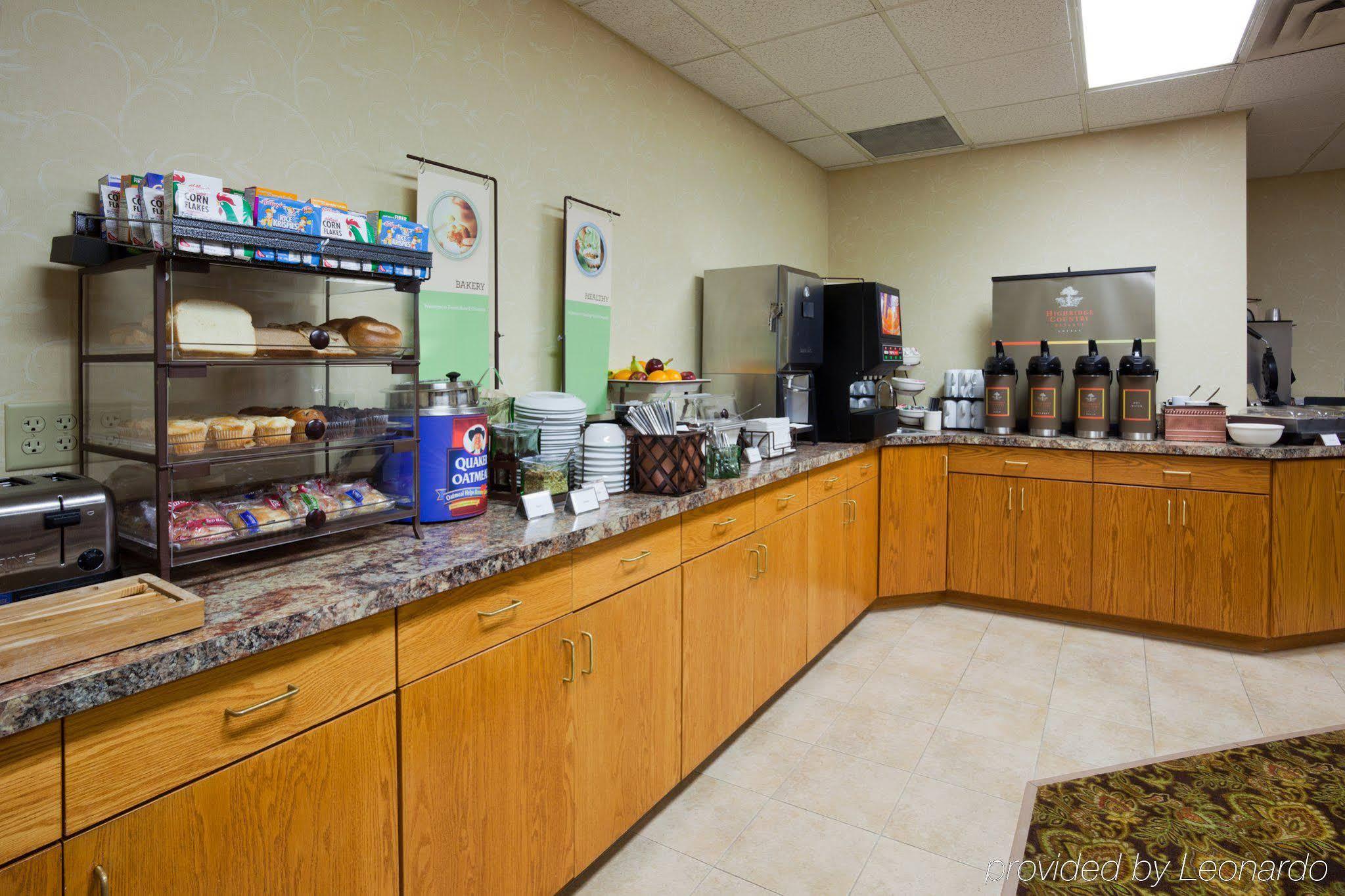 Country Inn & Suites By Radisson, Watertown, Sd Exteriér fotografie