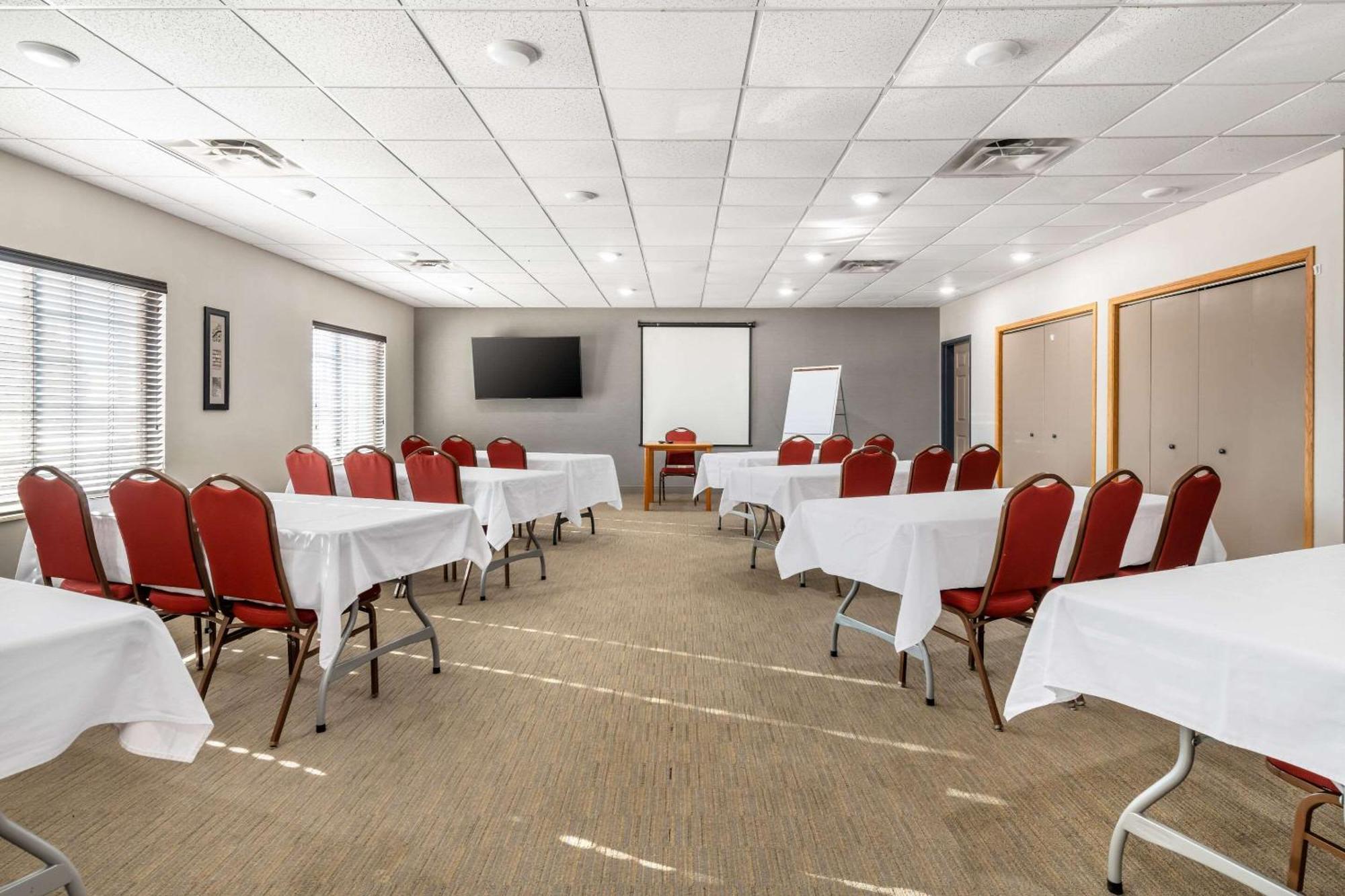 Country Inn & Suites By Radisson, Watertown, Sd Exteriér fotografie