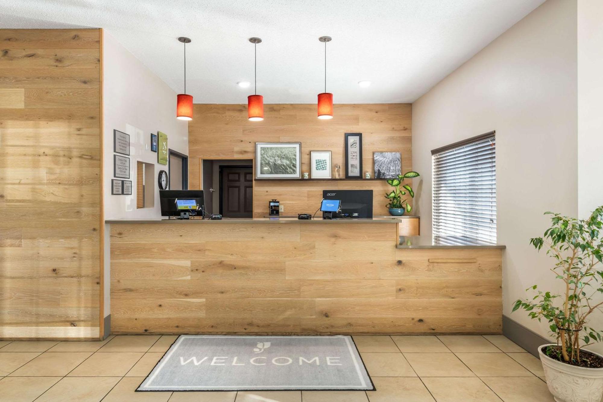 Country Inn & Suites By Radisson, Watertown, Sd Exteriér fotografie