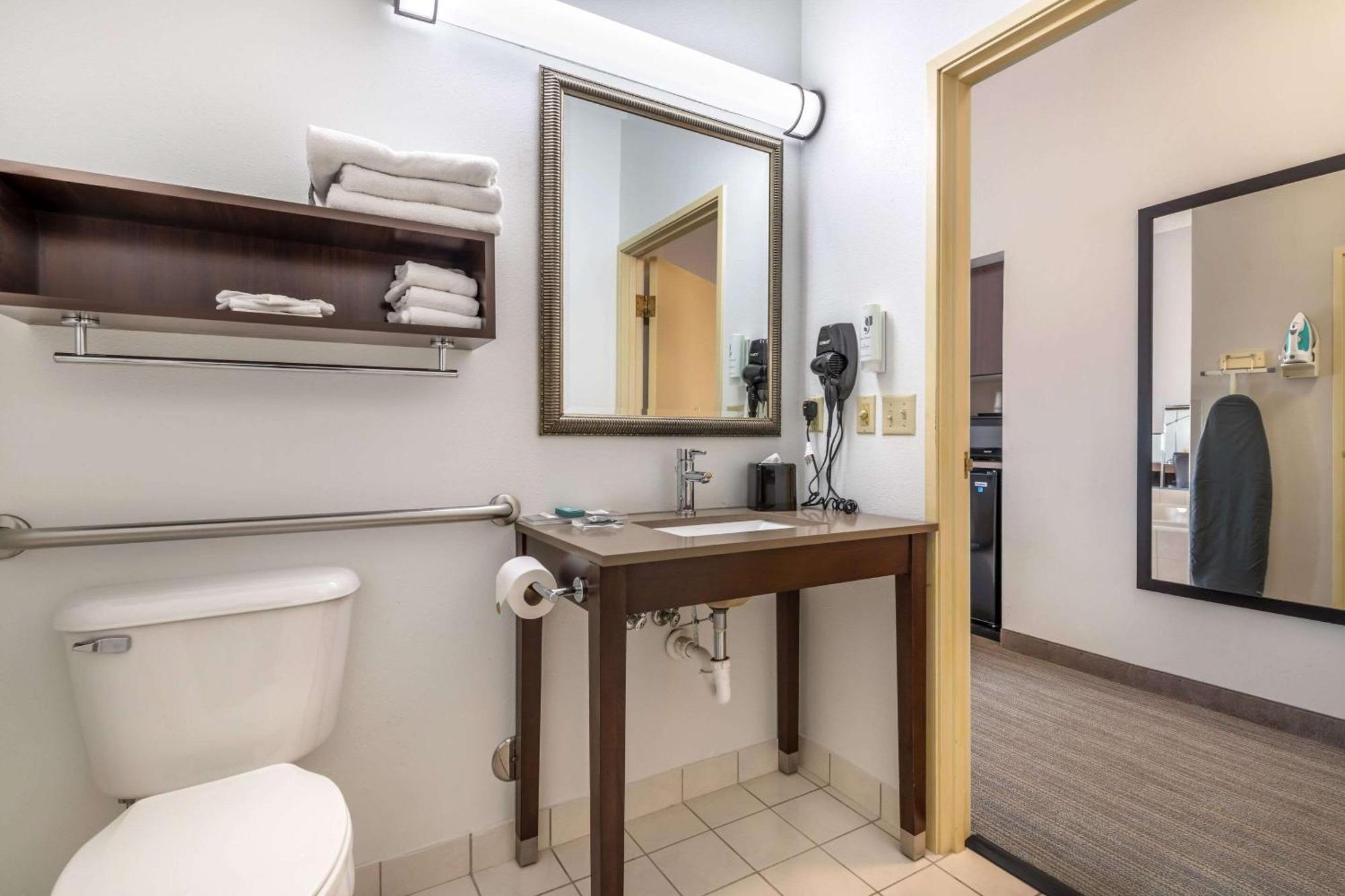 Country Inn & Suites By Radisson, Watertown, Sd Exteriér fotografie