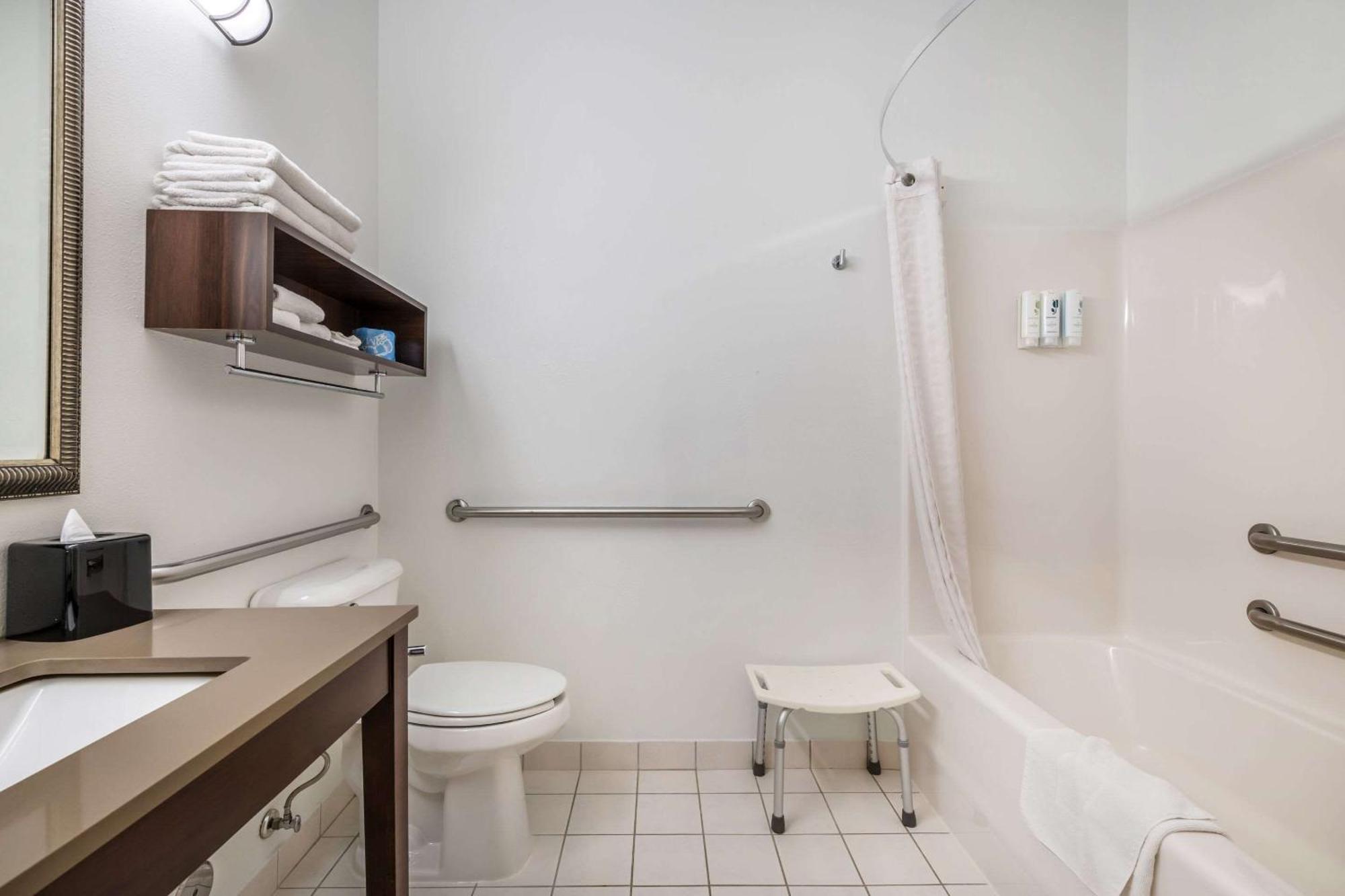 Country Inn & Suites By Radisson, Watertown, Sd Exteriér fotografie