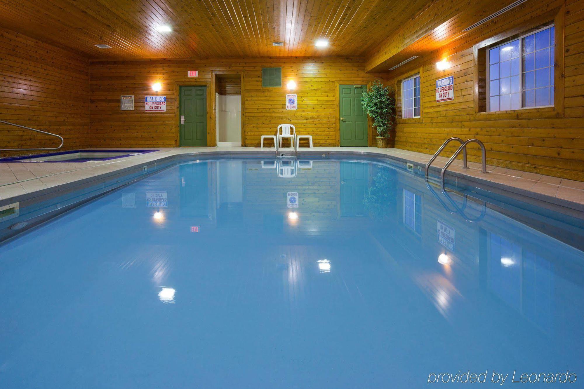 Country Inn & Suites By Radisson, Watertown, Sd Exteriér fotografie